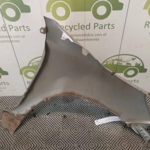 Guardabarro Izquierdo Toyota Hilux (05959328)