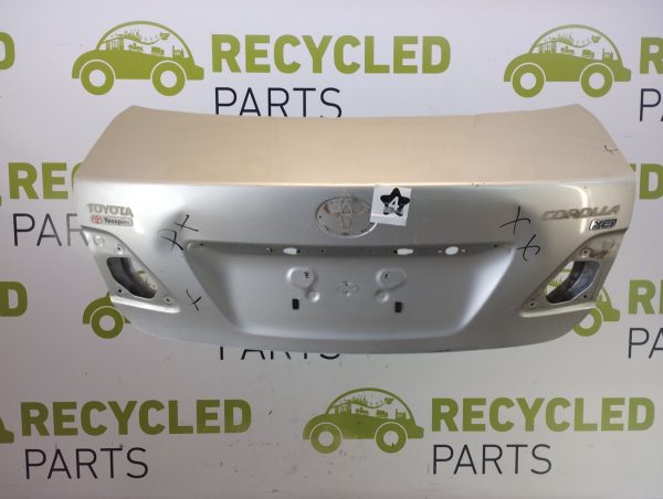 Tapa De Baul Toyota Corolla G10 (05602534)