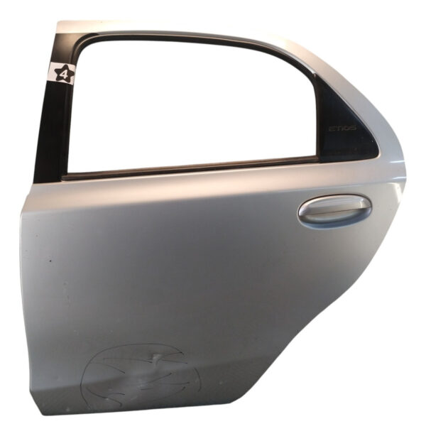 Puerta Trasera Izquierda Toyota Etios 4p (05647935)