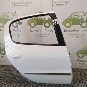 Puerta Trasera Derecha Peugeot 207 (06739432)