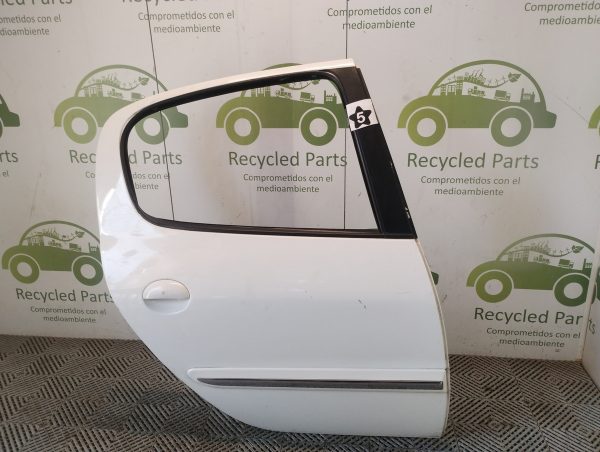 Puerta Trasera Derecha Peugeot 207 (06739432)