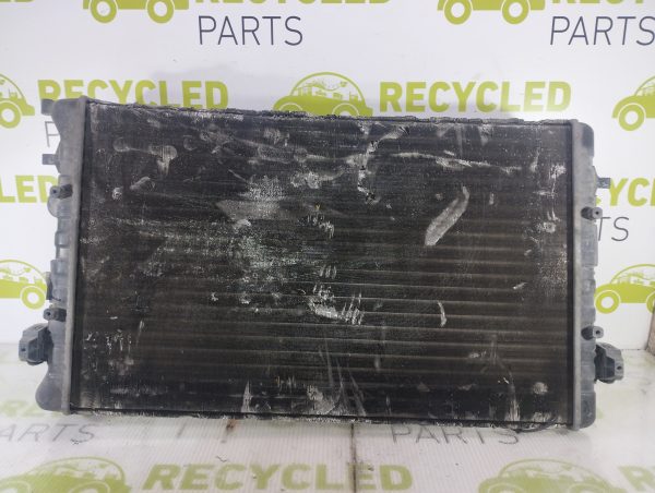 Radiador De Agua Vw Bora 2.0 (05113594)