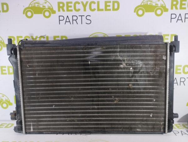 Radiador De Agua Vw Polo 1.6 Msi (05471562)