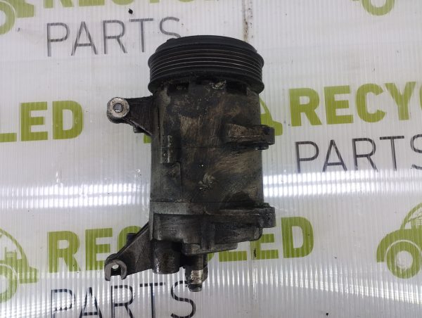 Compresor De A/a Fiat Idea 1.6 (05379880)