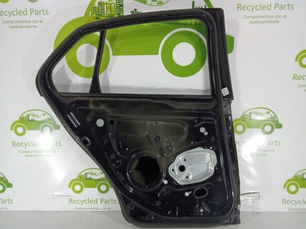 Puerta Trasera Izquierda Vw Vento Lv (04023710)