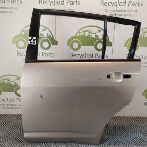 Puerta Trasera Izquierda Nissan Tiida 5p (05103706)