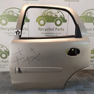 Puerta Trasera Izquierda Chevrolet Corsa 2 (04810998)