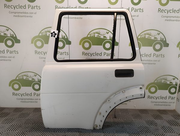 Puerta Trasera Izquierda Land Rover Freelander (05568956)