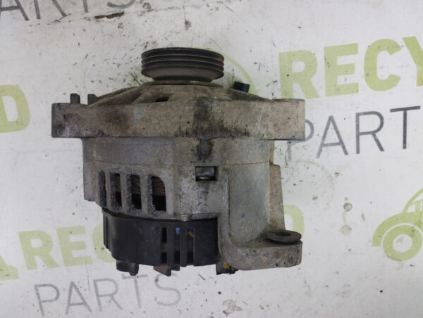 Alternador Renault Clio 1.2 (04302888)
