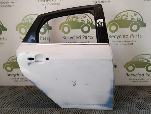 Puerta Trasera Derecha Ford Focus F3 (05731792)