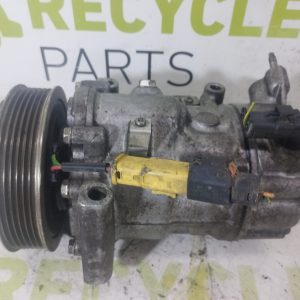 Compresor De A/a Peugeot 2008 1.6 Thp (05607431)