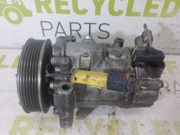 Compresor De A/a Peugeot 2008 1.6 Thp (05607431)