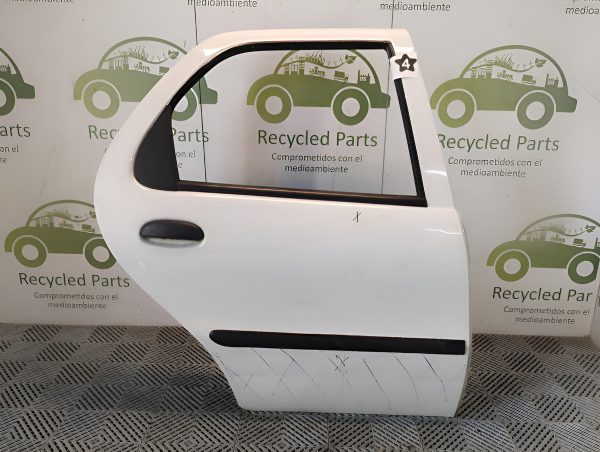 Puerta Trasera Derecha Fiat Palio F2 (05775777)