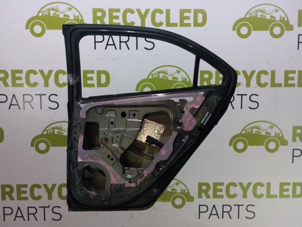 Puerta Trasera Derecha Chevrlet Onix (05525521) Lp