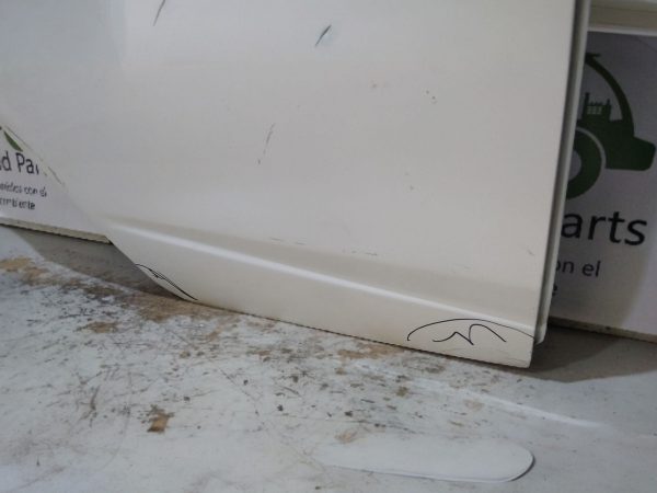 Puerta Trasera Derecha Chevrlet Onix (05634537) Lp