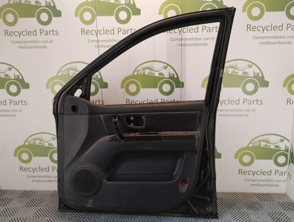 Puerta Delantera Derecha Kia Sorento (04026815)