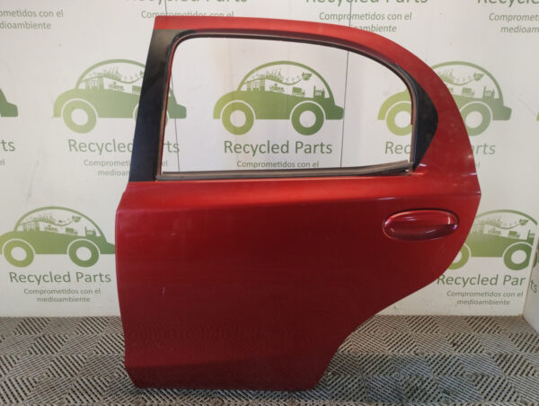 Puerta Trasera Izquierda Toyota Etios 5p (05911825)