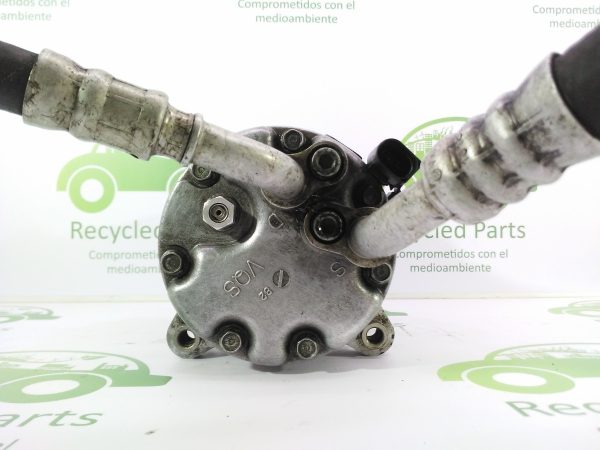 Compresor De Aire Acondicionado De Vw Golf 1.8 (03893660)