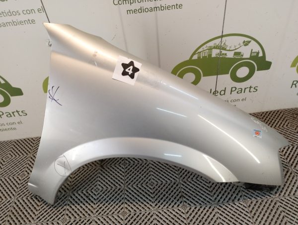 Guardabarro Derecho Chevrolet Classic (04783032)