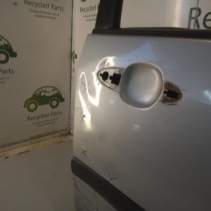 Puerta Delantera Derecha Ford Focus 1 (02827000)
