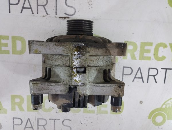 Alternador Peugeot 207 1.4 (05884878)