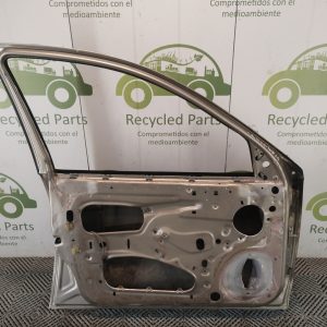 Puerta Delantera Izquierda Chevrolet Corsa (05840547)