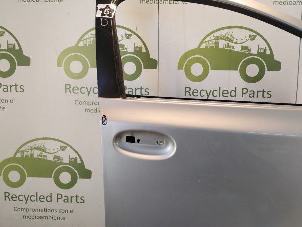 Puerta Delantera Derecha Toyota Etios (04265512)