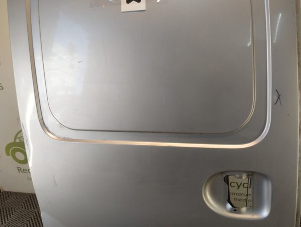 Puerta Trasera Derecha Renault Kangoo (05328780)