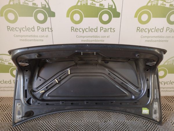 Tapa De Baul Vw Vento Lv (04835773)