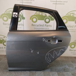 Puerta Trasera Izquierda Ford Focus 3 (05932938)