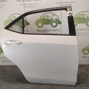 Puerta Trasera Derecha Toyota Corolla G11 (05960618)