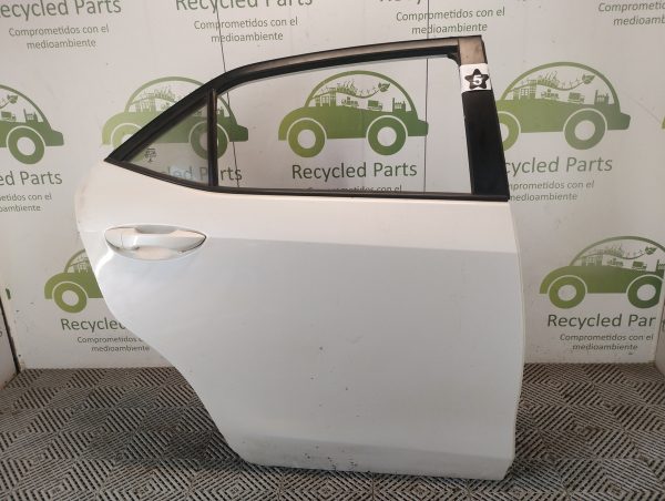 Puerta Trasera Derecha Toyota Corolla G11 (05960618)