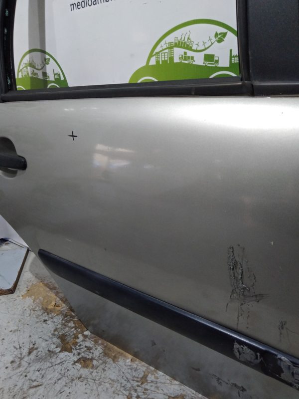 Puerta Trasera Derecha Citroen C3 Lv (05613759) Lp