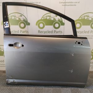 Puerta Delantera Derecha Nissan Tiida (04983643)