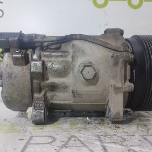 Compresor De A/a Vw Bora 1.8 (05913484)