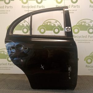 Puerta Trasera Derecha Nissan March (03963768)