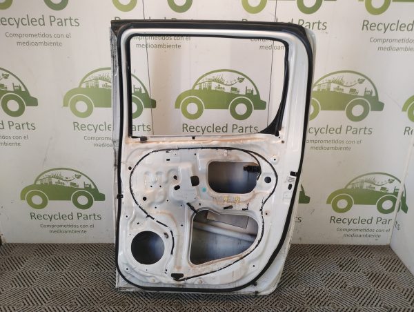 Puerta Trasera Derecha Toyota Hilux (05206146)