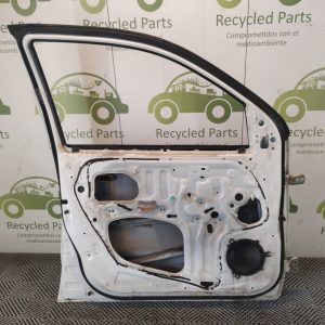 Puerta Delantera Izquierda Toyota Hilux (05206147)