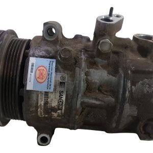 Compresor De A/a Vw Vento 2.5 (06120229)