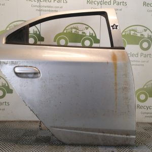Puerta Trasera Derecha Chevrolet Onix (05437527)