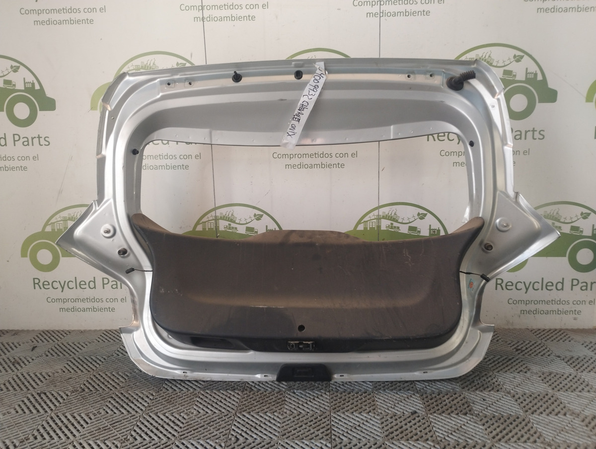 Porton Trasero Chevrolet Onix Ln (04009932)