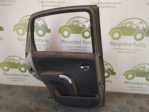 Puerta Trasera Izquierda Citroen C3 Lv (06001957)