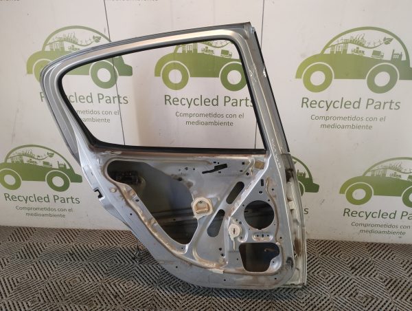 Puerta Trasera Izquierda Peugeot 206 (05996314)