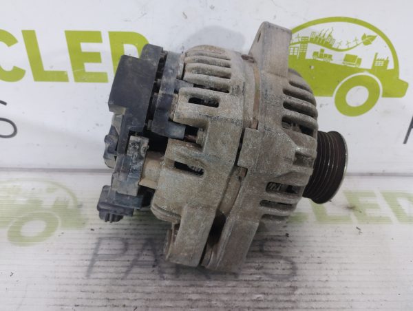 Alternador Toyota Hilux 2.5 (05128860)