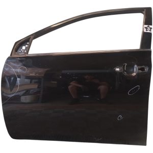 Puerta Delantera Izquierda Toyota Corolla G10 (06195403)
