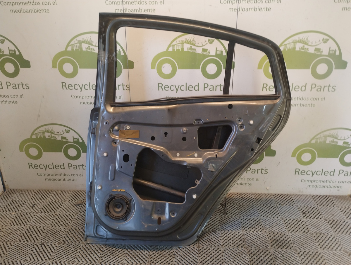 Puerta Trasera Derecha Chevrolet Agile (05779376)