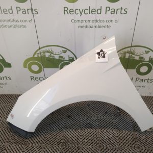 Guardabarro Izquierdo Ford Focus F3 (05831766)