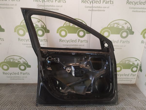 Puerta Delantera Izquierda Chevrolet Cruze (06747494)