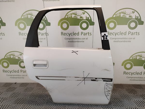 Puerta Trasera Derecha Chevrolet Corsa (04901875)