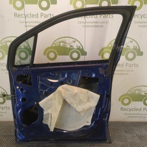 Puerta Delantera Derecha Chevrolet Tracker Lv (07009935)